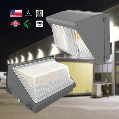 140lm/W Exterior 120W LED Wall Pack Light IP65 impermeable delgado para el camino de la zona de estacionamiento